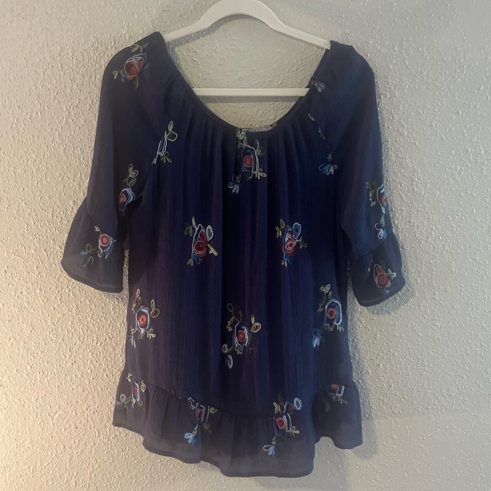 Valerie Stevens Gauze TOP Boho Navy Floral Embroidery Ruffle Hem size M